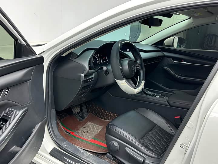 Фото 7 - Mazda 3 (Axela)