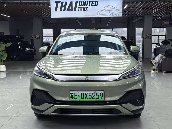 Фото 2 - BYD Yuan Plus