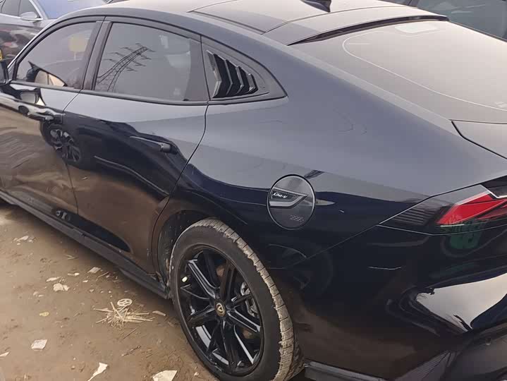 Фото 8 - Changan UNI-V Hybrid