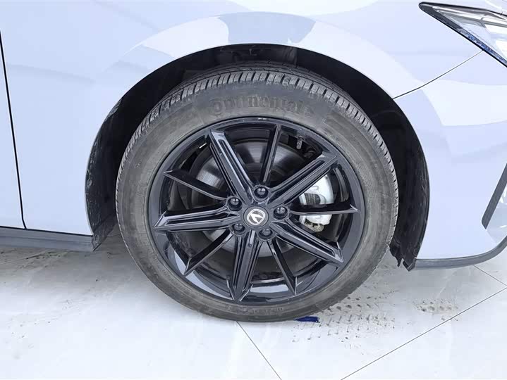 Фото 6 - Changan UNI-V Hybrid