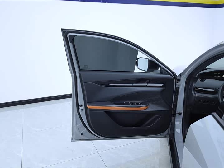 Фото 7 - Changan UNI-V Hybrid