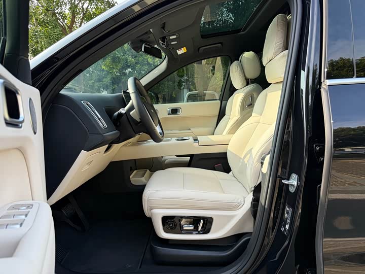 Фото 7 - LiXiang L9