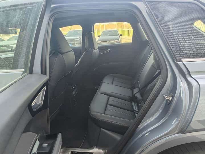 Фото 5 - Audi Q4 e-tron