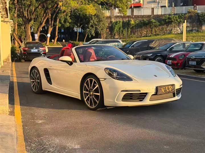 Фото 3 - Porsche 718