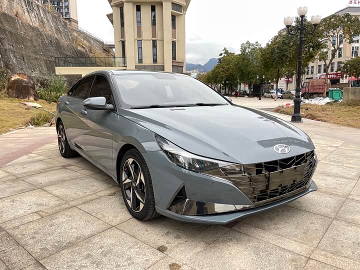 Фото 3 - Hyundai Elantra N line