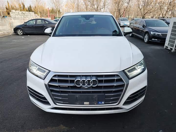 Фото 3 - Audi Q5L