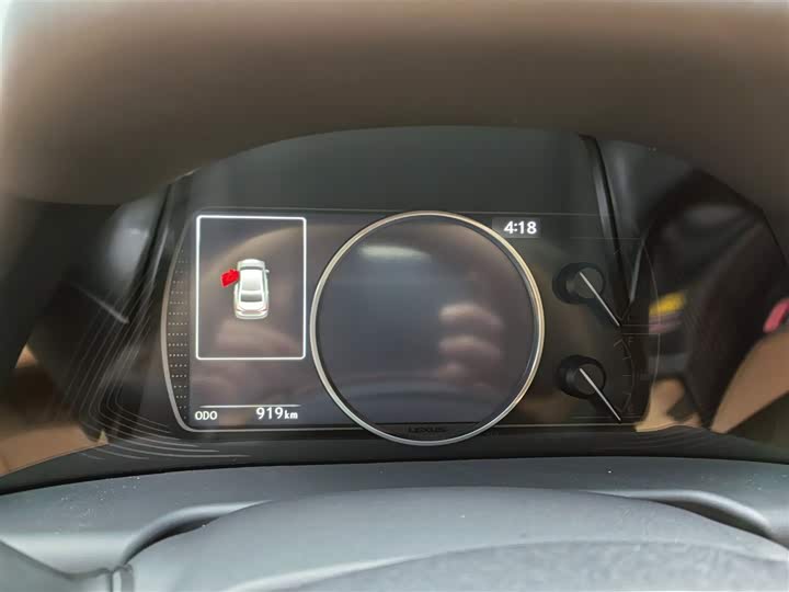 Фото 3 - Lexus ES