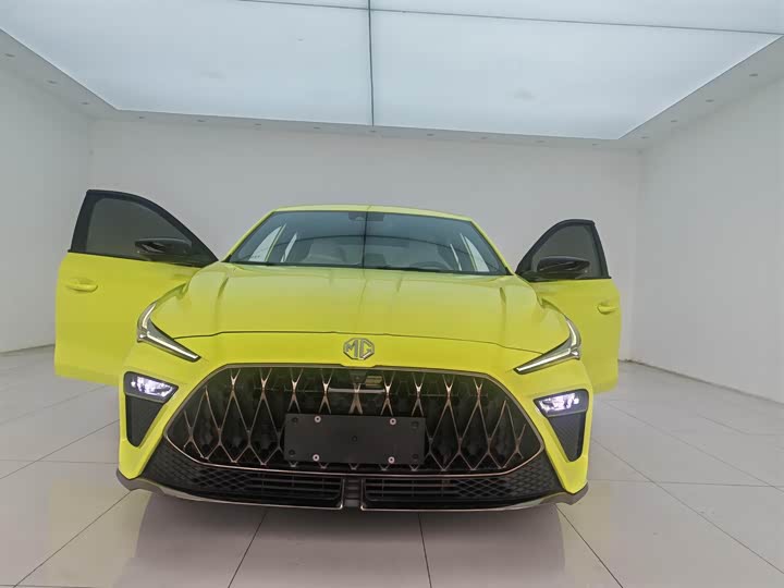 Фото 2 - MG Motor 5 Scorpio