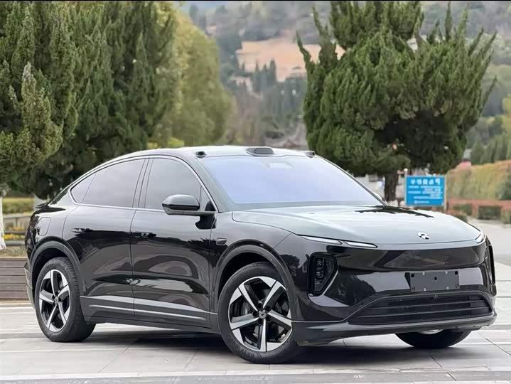 Фото 4 - Nio EC6