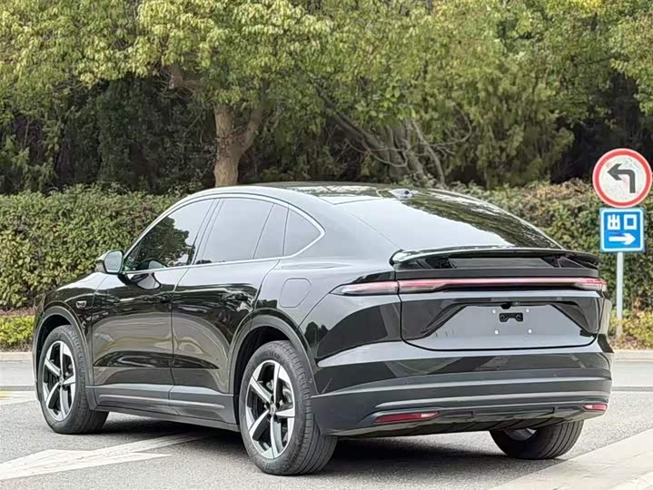 Фото 5 - Nio EC6