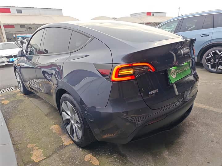 Фото 5 - Tesla Model Y