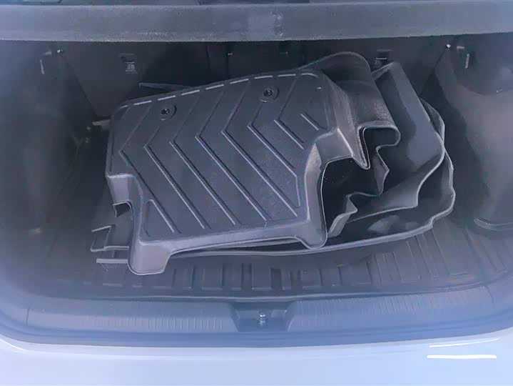 Фото 4 - Volkswagen Golf GTI