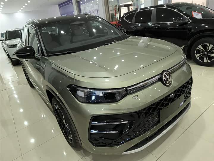 Фото 4 - Volkswagen Tayron