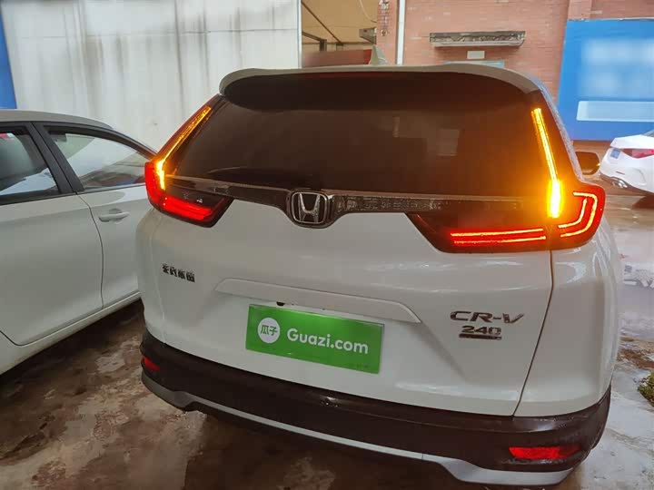 Фото 6 - Honda CR-V