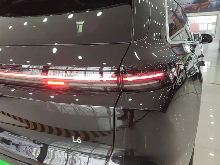 Фото 8 - LiXiang L6