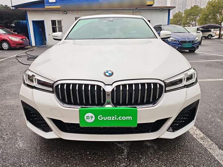 Фото 3 - BMW 5 Series