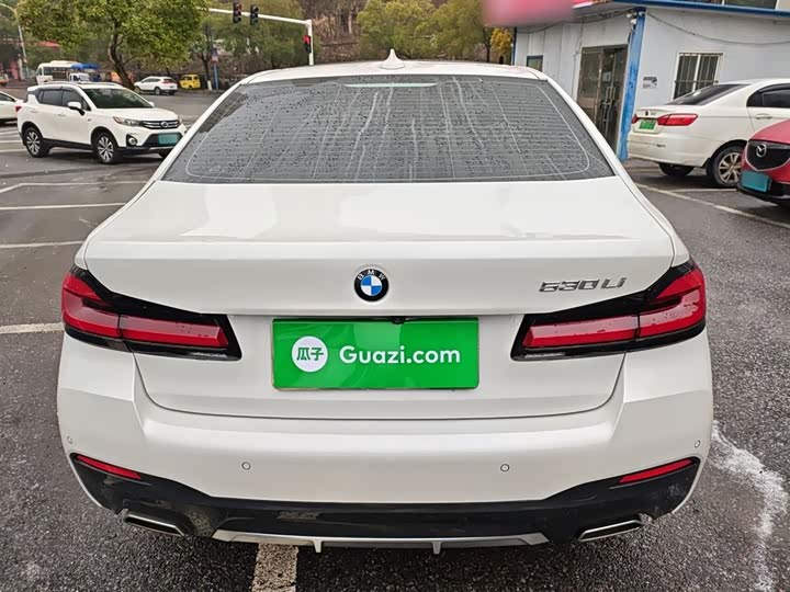 Фото 6 - BMW 5 Series