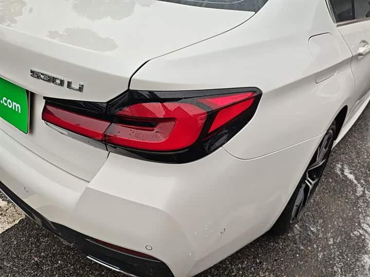 Фото 8 - BMW 5 Series