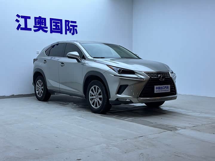 Фото 3 - Lexus NX