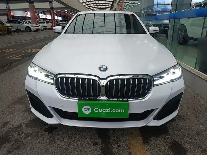 Фото 3 - BMW 5 Series