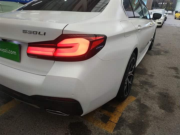 Фото 8 - BMW 5 Series