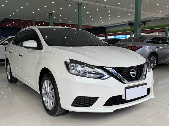 Фото 3 - Nissan Sylphy