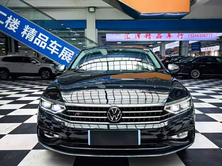 Фото 2 - Volkswagen Magotan