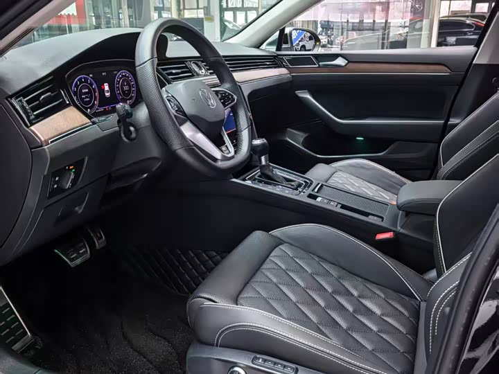 Фото 5 - Volkswagen Magotan