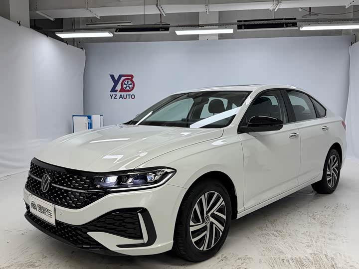 Фото 1 - Volkswagen Lavida