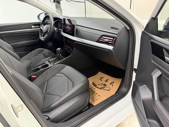 Фото 5 - Volkswagen Lavida