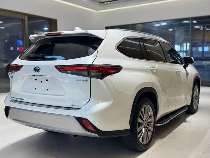 Фото 3 - Toyota Highlander