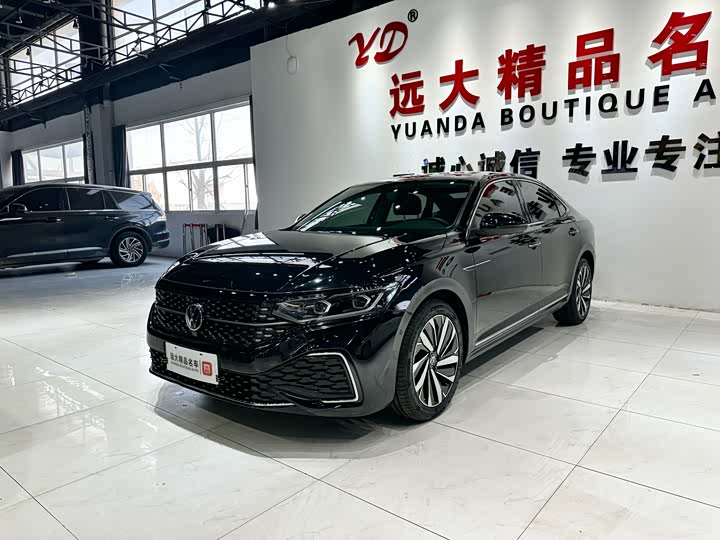 Фото 1 - Volkswagen Passat