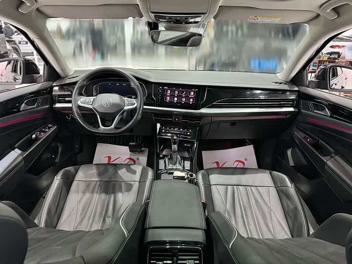 Фото 8 - Volkswagen Passat