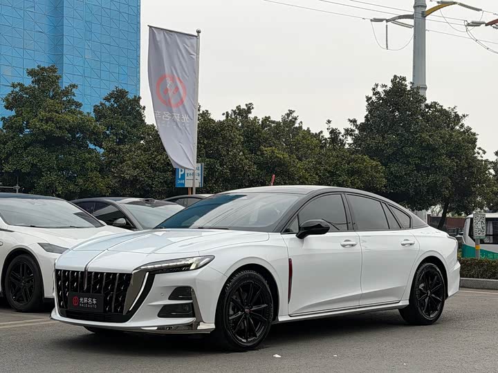 Фото 1 - Hongqi H6