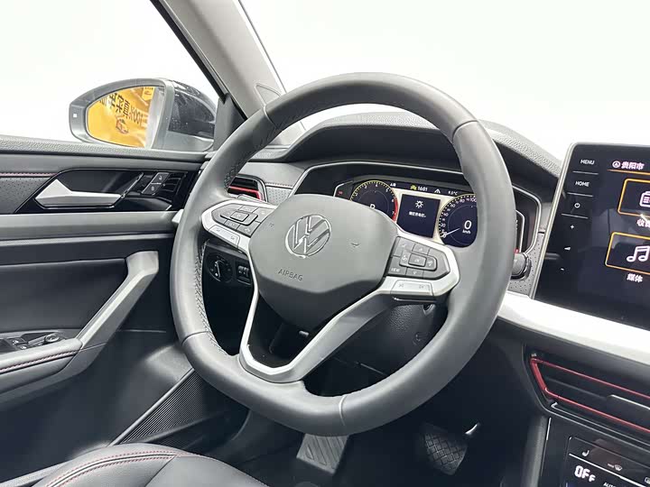 Фото 8 - Volkswagen Lavida