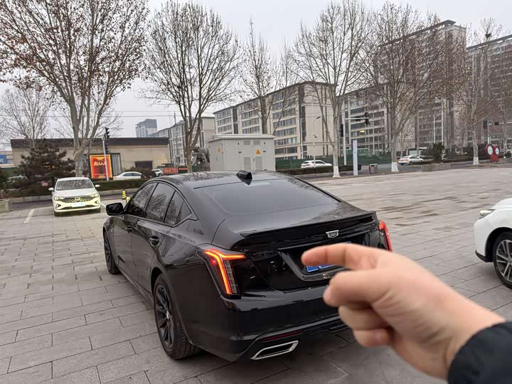 Фото 8 - Cadillac CT5