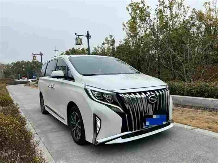 Фото 3 - GAC Trumpchi M8