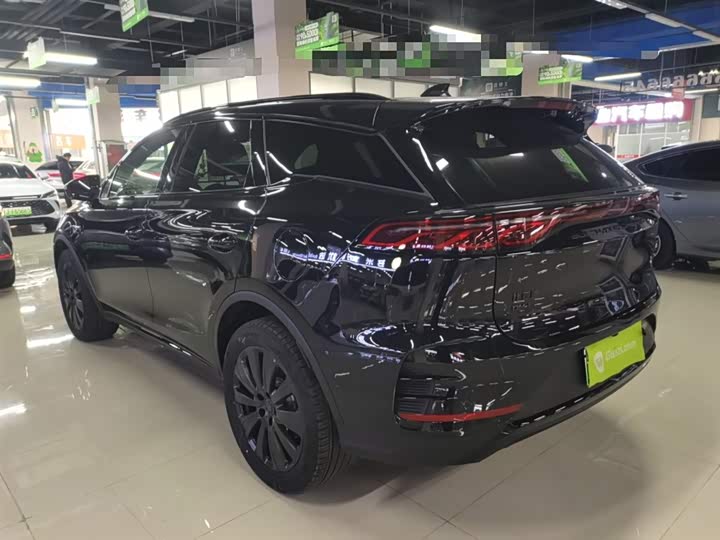 Фото 5 - BYD Tang Hybrid/EV