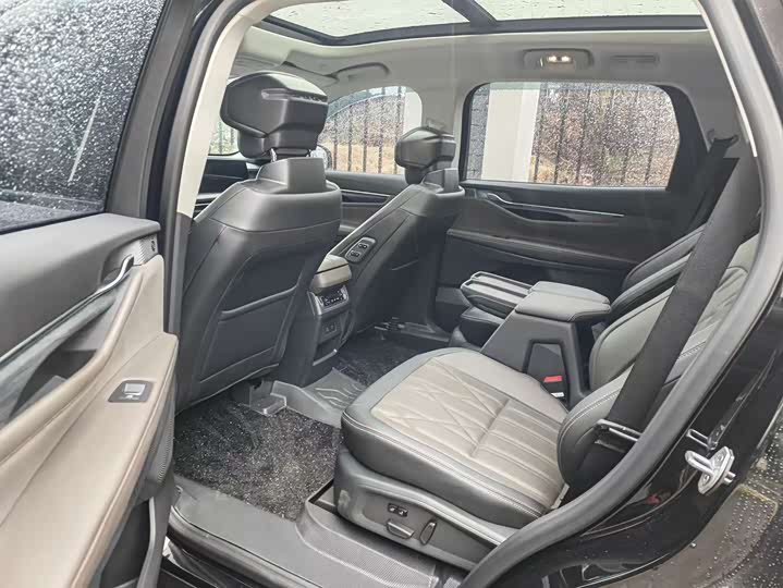 Фото 3 - Ford Edge