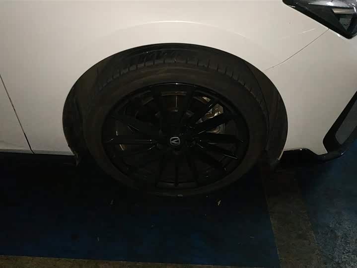 Фото 6 - Changan UNI-V