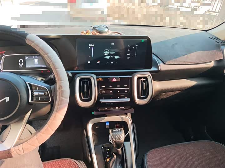 Фото 6 - Kia Sonet