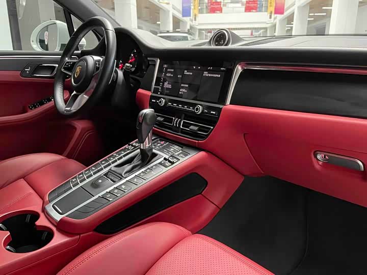 Фото 9 - Porsche Macan