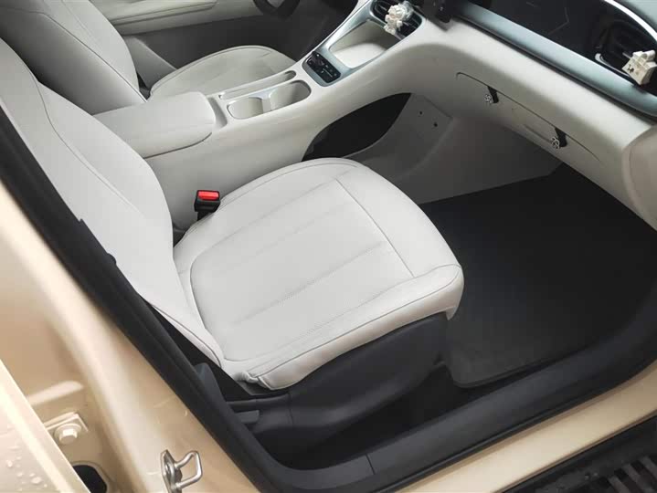 Фото 8 - Geely Galaxy Geome