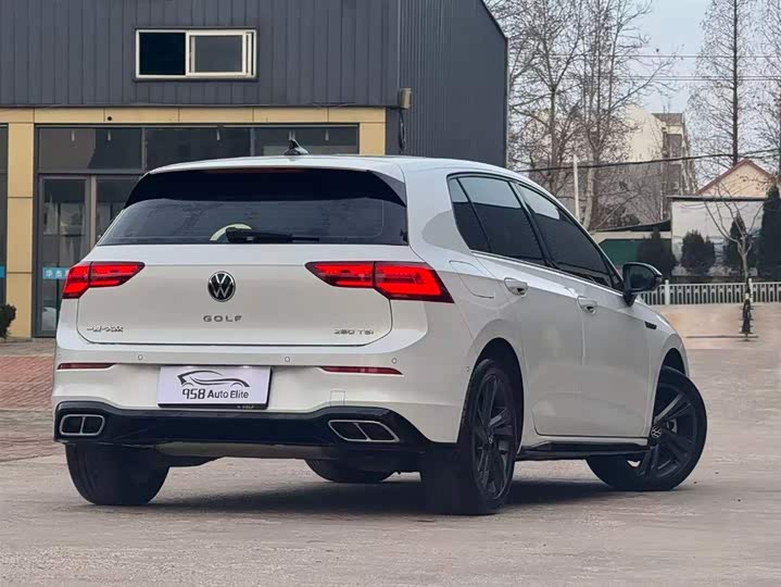 Фото 9 - Volkswagen Golf