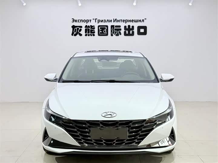 Фото 2 - Hyundai Elantra N line