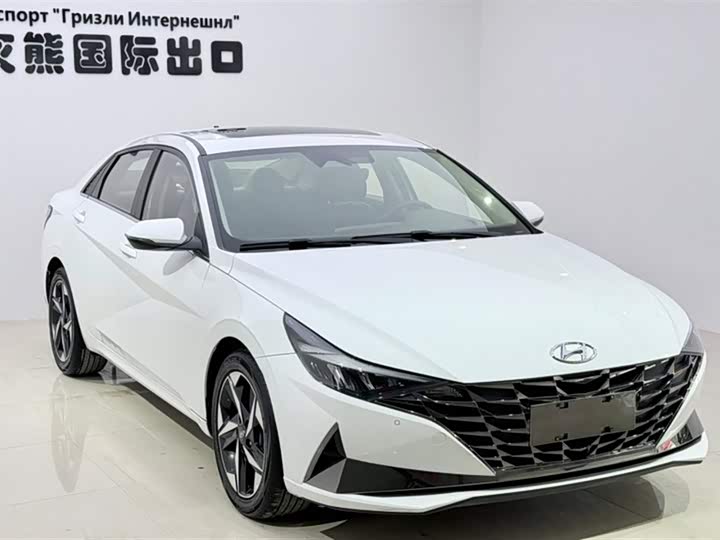 Фото 3 - Hyundai Elantra N line