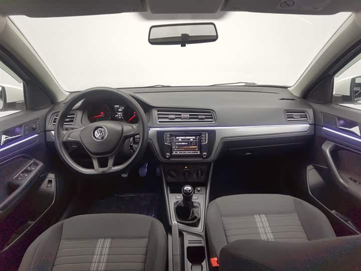 Фото 5 - Volkswagen Lavida