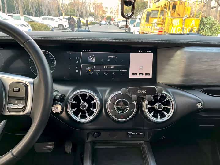 Фото 5 - Tank 300