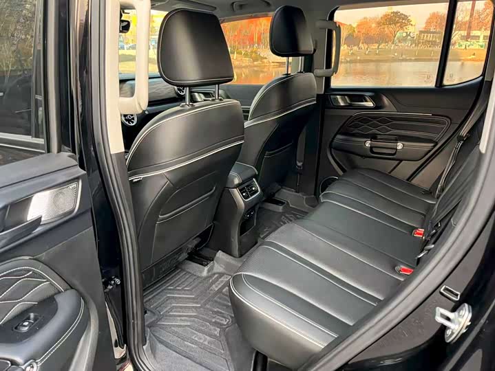 Фото 9 - Tank 300