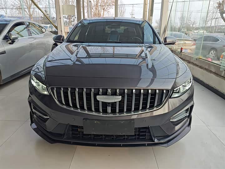 Фото 3 - Geely Preface